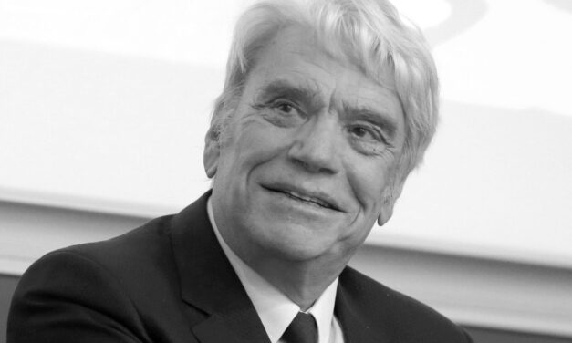 Bernard Tapie fortune : ascension, déclin et héritage financier