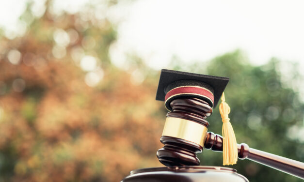 Comment évaluer la qualité d&rsquo;une école de droit avant de s&rsquo;inscrire ?
